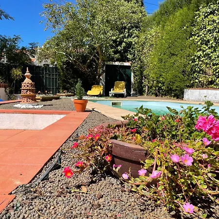 With Swimming Pool Apartmán Sesimbra